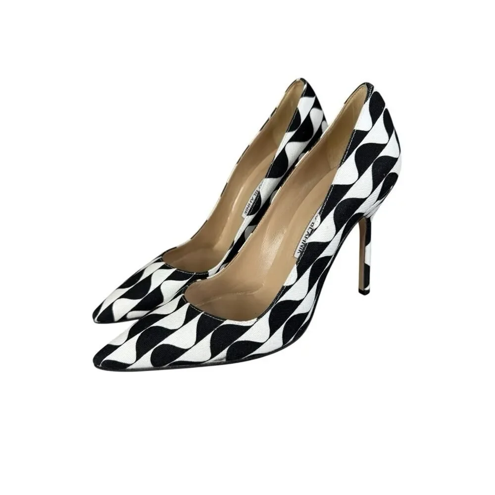 Manolo Blahnik BB 105 Black White Canvas Pointy Toe Pumps Size 36 EU 6 US